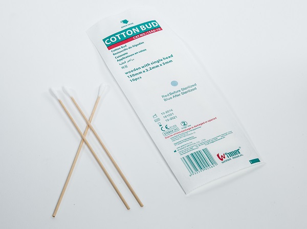 Sterile cotton applicator, wooden with single head